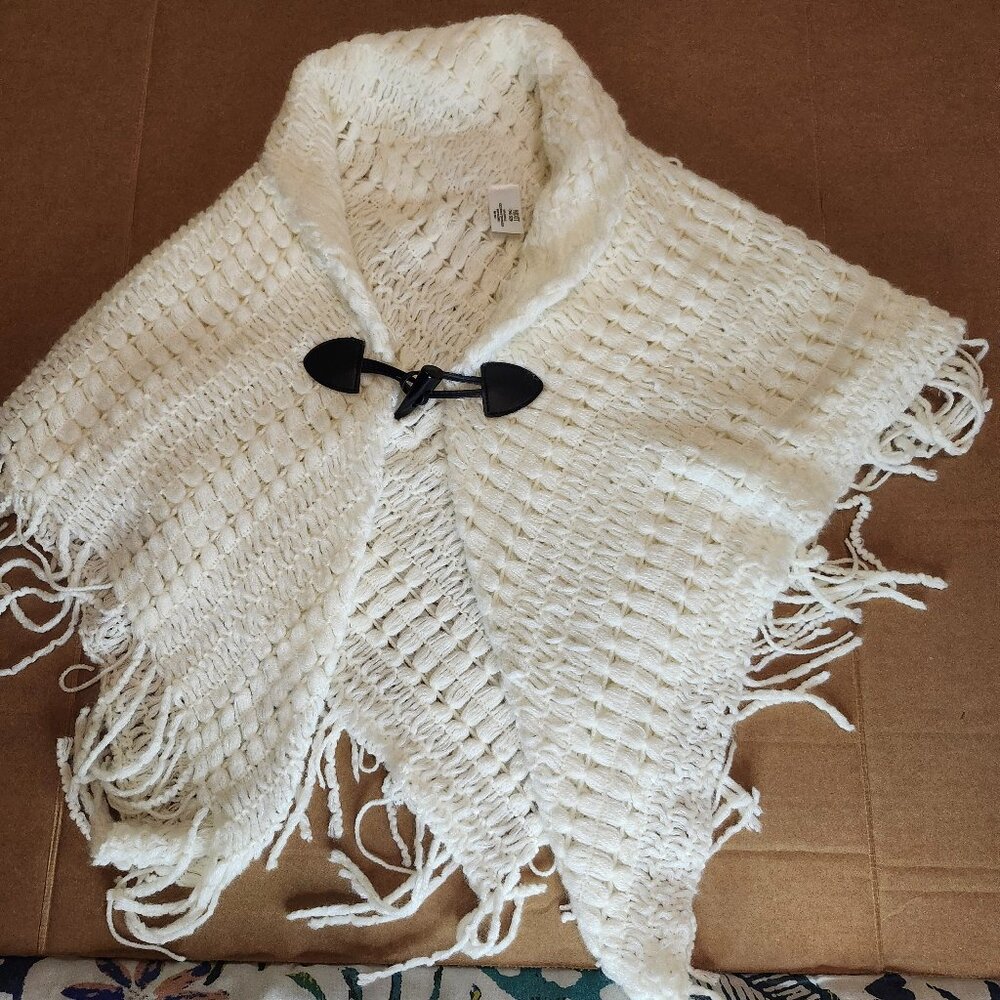 MIXIT Girl's One Size White knitted Shawl or Wrap with a Toggle Closure